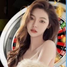 西女足赛后大巴区庆祝引争议！莱曼：这事在男足身上发生难以想象